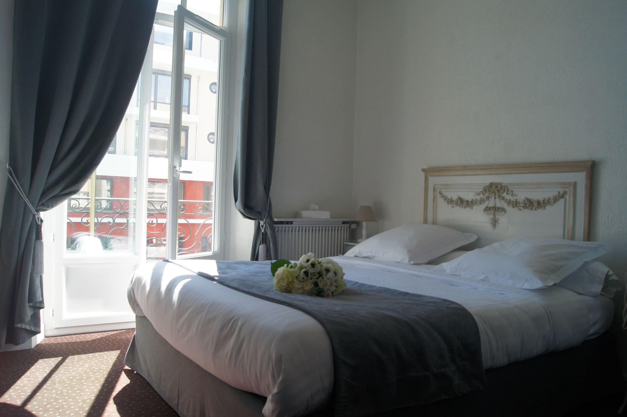 Ruc Hotel 戛纳 外观 照片