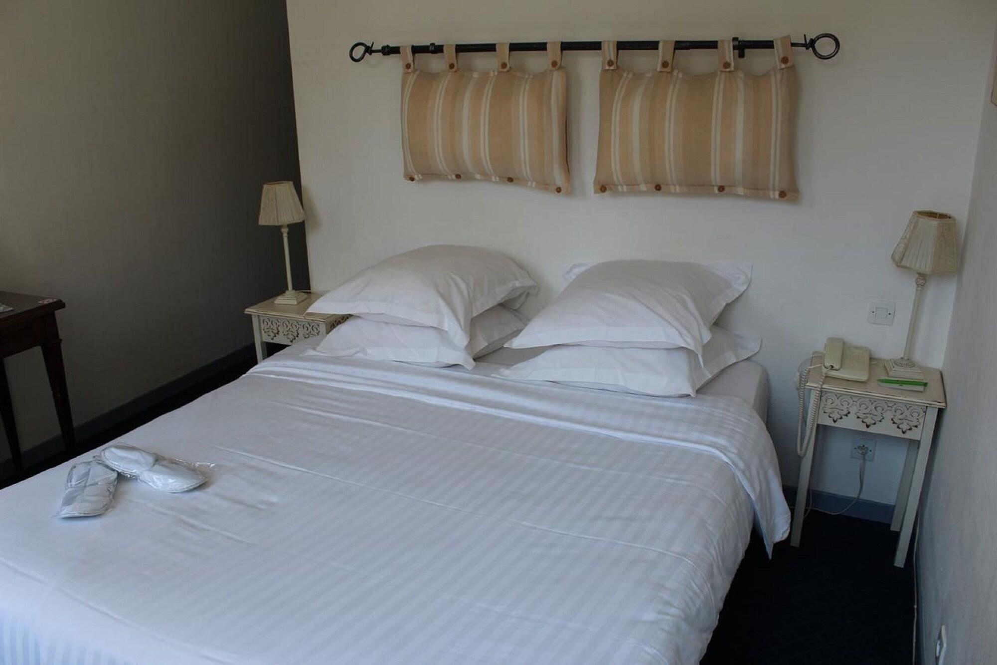 Ruc Hotel 戛纳 外观 照片